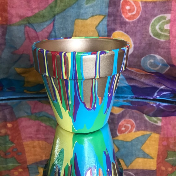 Rainbow Planter Pot - Picture 3 of 5